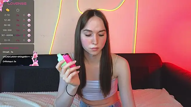 Angeel Kate online show from September 11, 2025, 5:02 pm