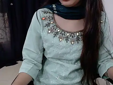 Snapshot of sweet-ruhi chatting on October 19, 2025, 5:41 am sweet-ruhi online show from October 19, 2025, 5:41 am