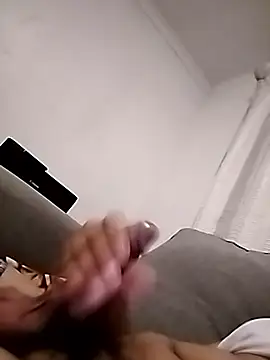 Snapshot of j3tt360 chatting on February 9, 2026, 8:46 pm j3tt360 online show from February 9, 2026, 8:46 pm