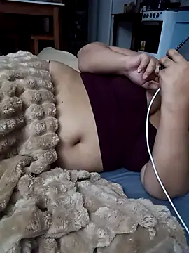 xlatinastar online show from November 1, 2025, 12:12 am