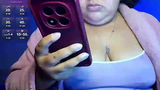 Snapshot of xlatinastar chatting on June 23, 2026, 12:08 am xlatinastar online show from June 23, 2026, 12:08 am