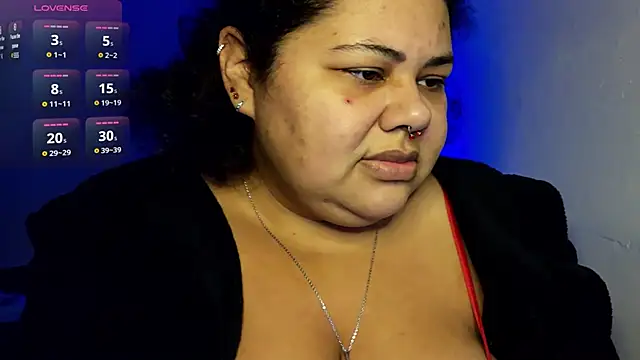 Snapshot of xlatinastar chatting on July 8, 2026, 4:22 pm xlatinastar online show from July 8, 2026, 4:22 pm