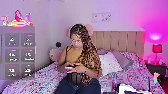 Hill Brownie online show from November 27, 2025, 1:02 pm