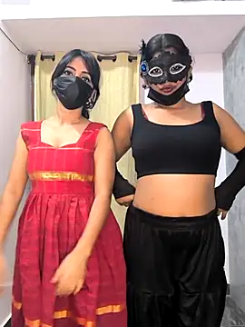 Snapshot of Family02 chatting on February 10, 2026, 6:56 pm Family02 online show from February 10, 2026, 6:56 pm