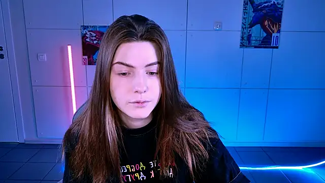 AliceCUNTach online show from November 16, 2025, 5:02 am