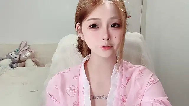 xiaoyugan-99 online show from October 5, 2025, 1:53 pm