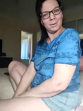 aussiepeaches online show from February 13, 2025, 2:45 am
