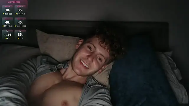 DominantAlex18 online show from April 10, 2026, 4:23 pm