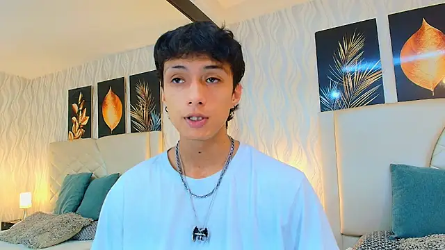 Lean Portman online show from February 3, 2026, 9:09 pm