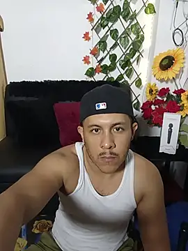 Misterjhons2 online show from October 17, 2025, 12:36 am