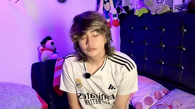 Vamps Lovers online show from March 31, 2026, 9:21 am