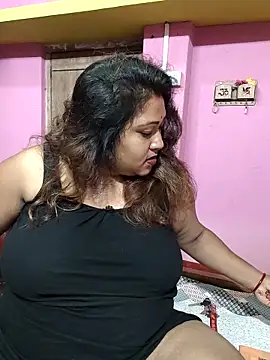 Snapshot of hotbhabhi011 chatting on April 5, 2026, 5:43 pm hotbhabhi011 online show from April 5, 2026, 5:43 pm