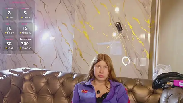 Olivia11  online show from December 20, 2025, 12:01 pm