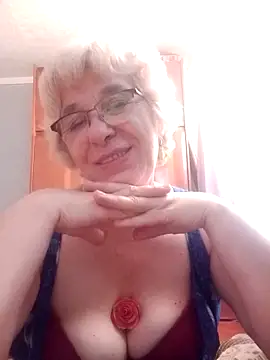 52MiaLove02 online show from June 1, 2026, 4:52 pm