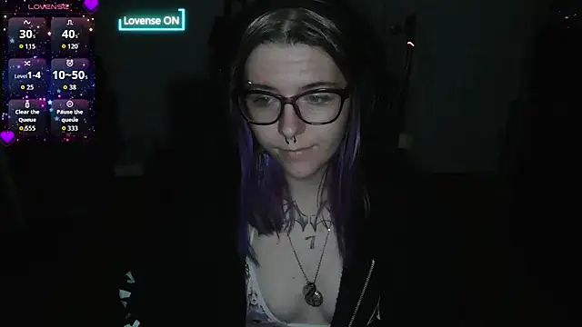 Snapshot of x3raven chatting on September 9, 2025, 9:31 am x3raven online show from September 9, 2025, 9:31 am