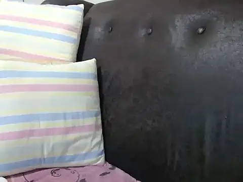 Snapshot of bustylaura4u chatting on June 24, 2026, 5:45 pm bustylaura4u online show from June 24, 2026, 5:45 pm
