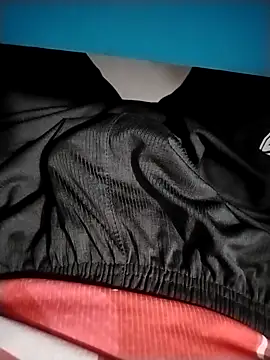 Thanhk77777 online show from November 9, 2025, 8:34 am