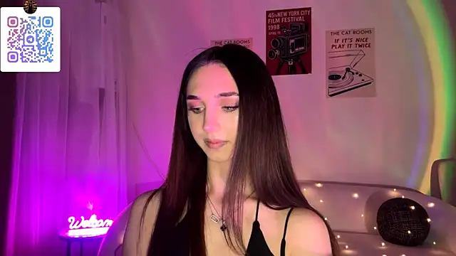 LinaMour online show from March 15, 2026, 10:49 pm