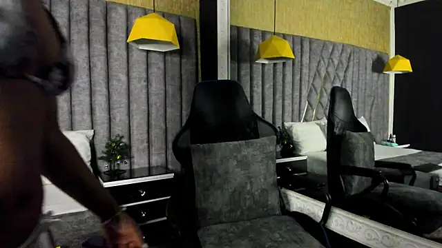 SkylerBloomm online show from December 22, 2025, 3:03 am