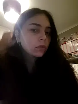 KatieLace online show from September 30, 2025, 6:57 pm