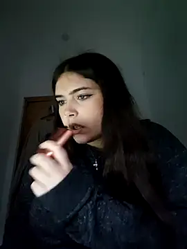 KatieLace online show from October 13, 2025, 4:51 pm