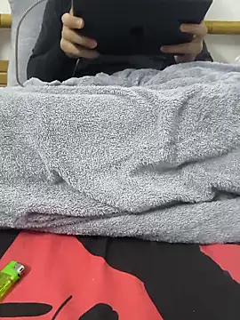 yazinyazin1 online show from November 20, 2025, 8:08 pm