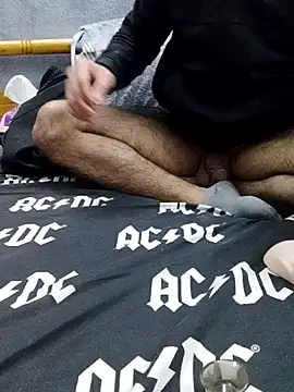 yazinyazin1 online show from December 22, 2025, 7:55 pm