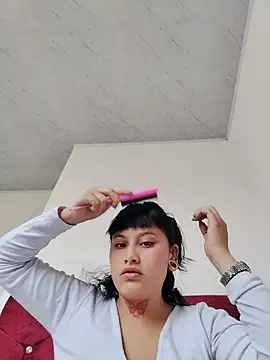 Eva Clark01 online show from December 17, 2025, 12:33 pm