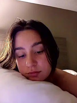 freakylittlebitch69 online show from October 3, 2025, 5:59 am