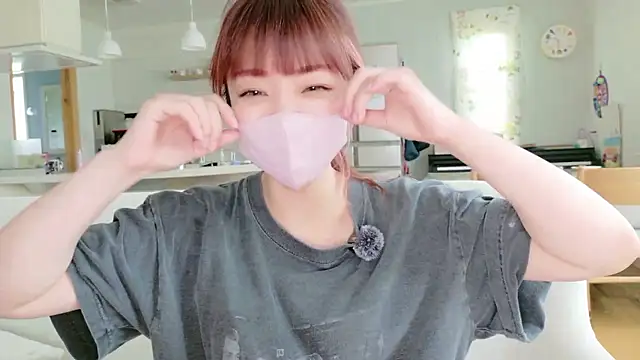Snapshot of SUZU_1201 chatting on July 12, 2026, 1:29 am SUZU 1201 online show from July 12, 2026, 1:29 am