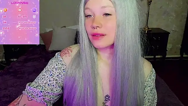 Snapshot of Diana_Dream chatting on September 11, 2025, 8:20 pm Diana Dream online show from September 11, 2025, 8:20 pm