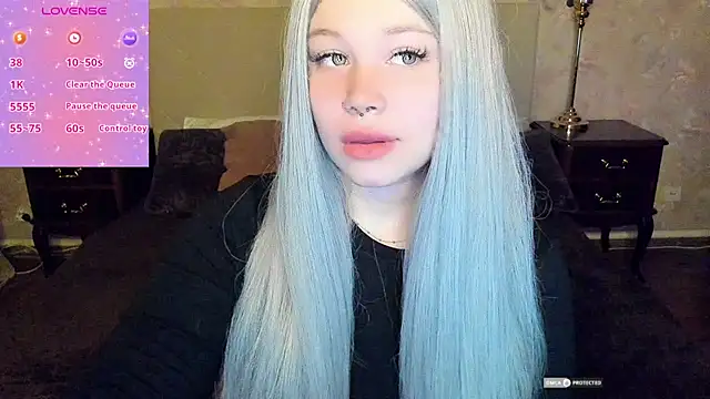 Snapshot of Diana_Dream chatting on October 19, 2025, 8:20 pm Diana Dream online show from October 19, 2025, 8:20 pm