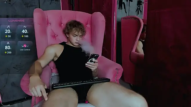 ChaseMuscular online show from October 11, 2025, 4:27 pm