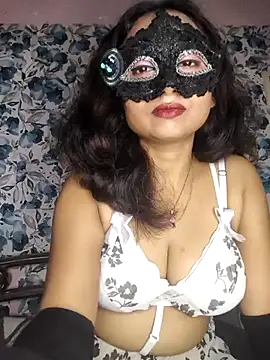 Snapshot of yours_sugar_babe chatting on July 3, 2026, 11:49 am yours sugar babe online show from July 3, 2026, 11:49 am