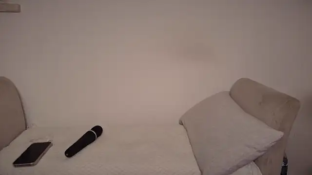 Petite36 online show from May 22, 2026, 8:25 pm