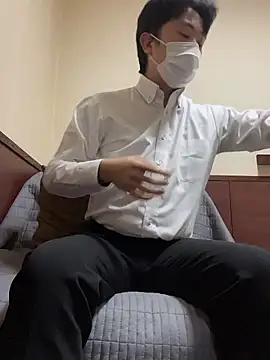 szk2412 online show from February 18, 2026, 2:57 pm