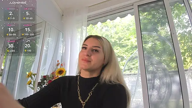 Ella Vee online show from June 2, 2026, 6:15 am