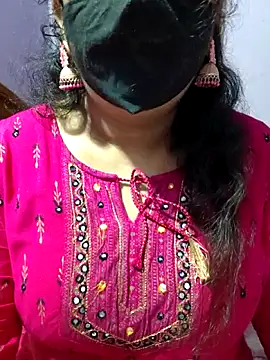 luci-queen online show from October 8, 2025, 6:00 am