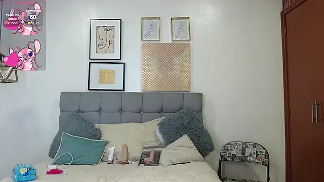  naomi s online show from December 18, 2025, 2:23 pm