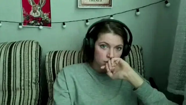 CutieAnny online show from January 13, 2026, 6:08 am