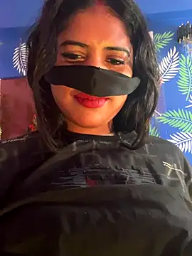 V-Hot-Sweti online show from November 12, 2025, 5:19 am