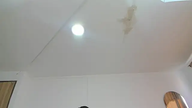 Snapshot of ZoeeGuzman chatting on November 13, 2025, 1:10 pm ZoeeGuzman online show from November 13, 2025, 1:10 pm