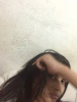 Snapshot of Marianasapequinha chatting on September 15, 2025, 8:42 pm Marianasapequinha online show from September 15, 2025, 8:42 pm