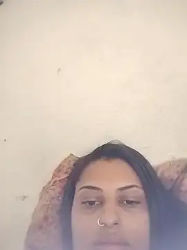 Snapshot of Marianasapequinha chatting on October 27, 2025, 12:53 pm Marianasapequinha online show from October 27, 2025, 12:53 pm