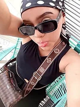 Snapshot of tony_and_katy chatting on January 8, 2026, 5:59 pm tony and katy online show from January 8, 2026, 5:59 pm