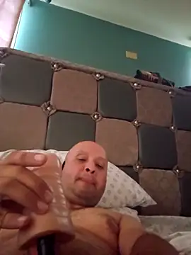 Snapshot of RasingSpark chatting on March 2, 2026, 9:54 pm RasingSpark online show from March 2, 2026, 9:54 pm