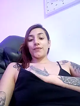 AteneaCox online show from April 16, 2026, 8:53 pm