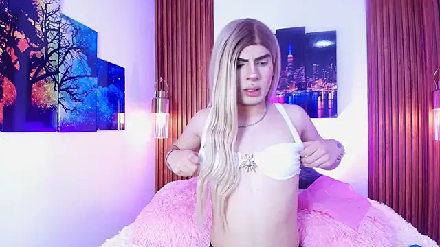 Emily Vaughan online show from September 17, 2025, 3:30 am