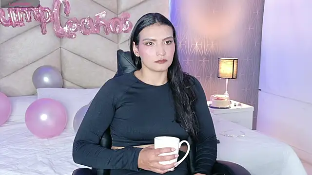 samiradoll online show from October 24, 2025, 4:20 am