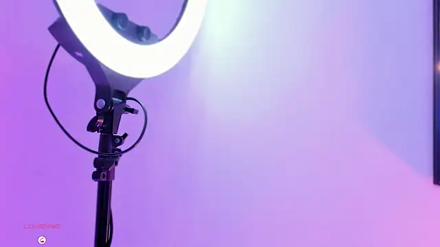 ArianaSantana online show from October 13, 2025, 12:49 pm